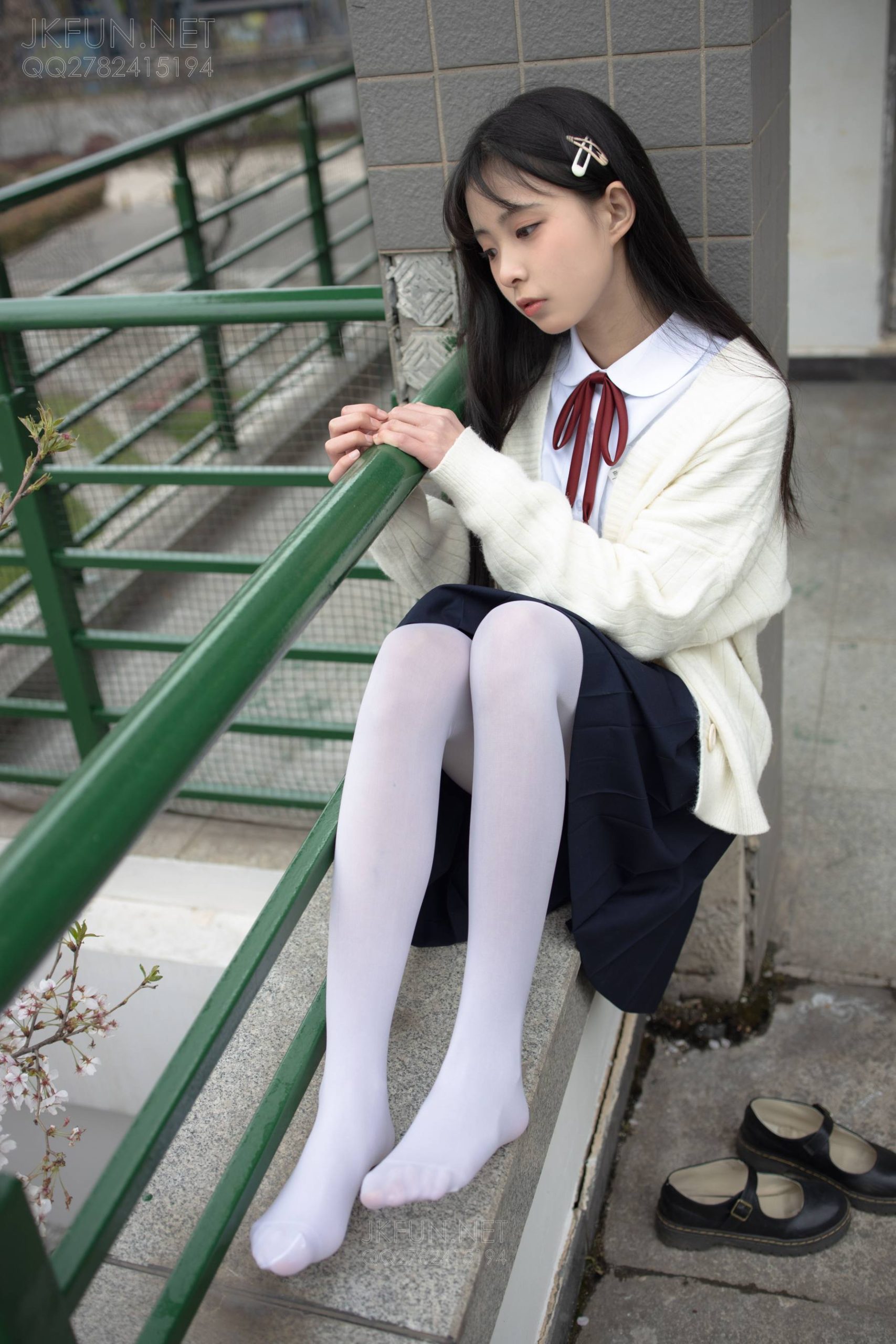 图片[5]-甜美可人的白丝姑娘【127P】20011-开心图库