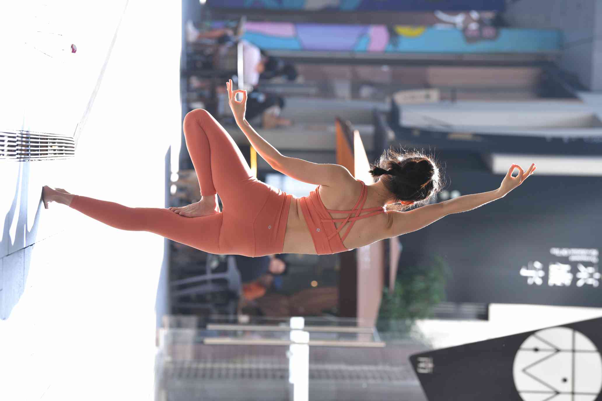 图片[4]-练瑜伽的姑娘【176P】04028-开心图库