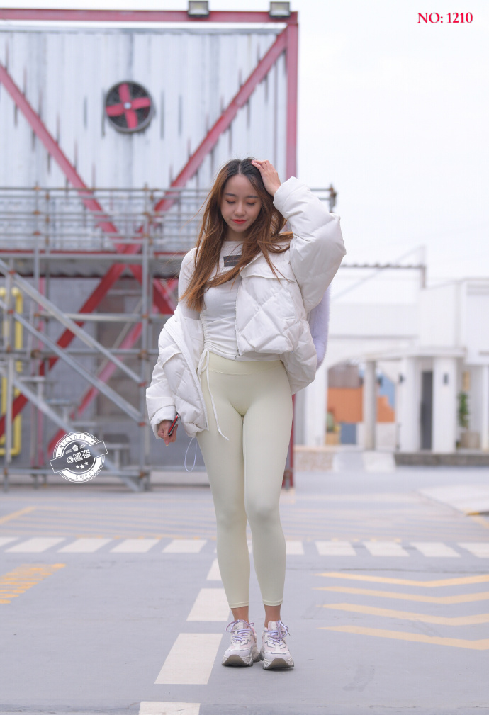 图片[2]-漂亮的白色瑜伽裤女孩 J1441 696P1V-21.4GB-开心图库