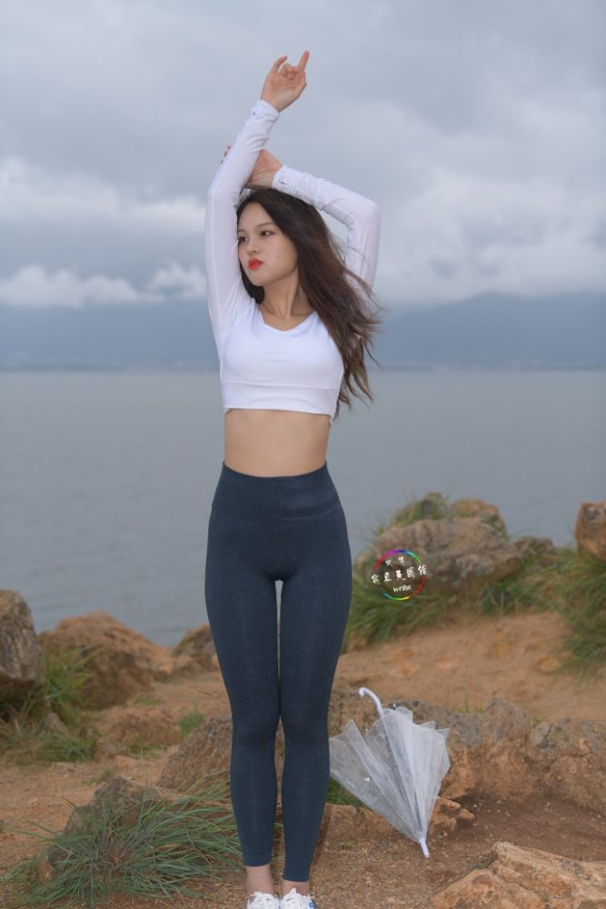 深蓝色瑜伽裤甜美女孩 J1320 514P2V-17.5GB-开心图库