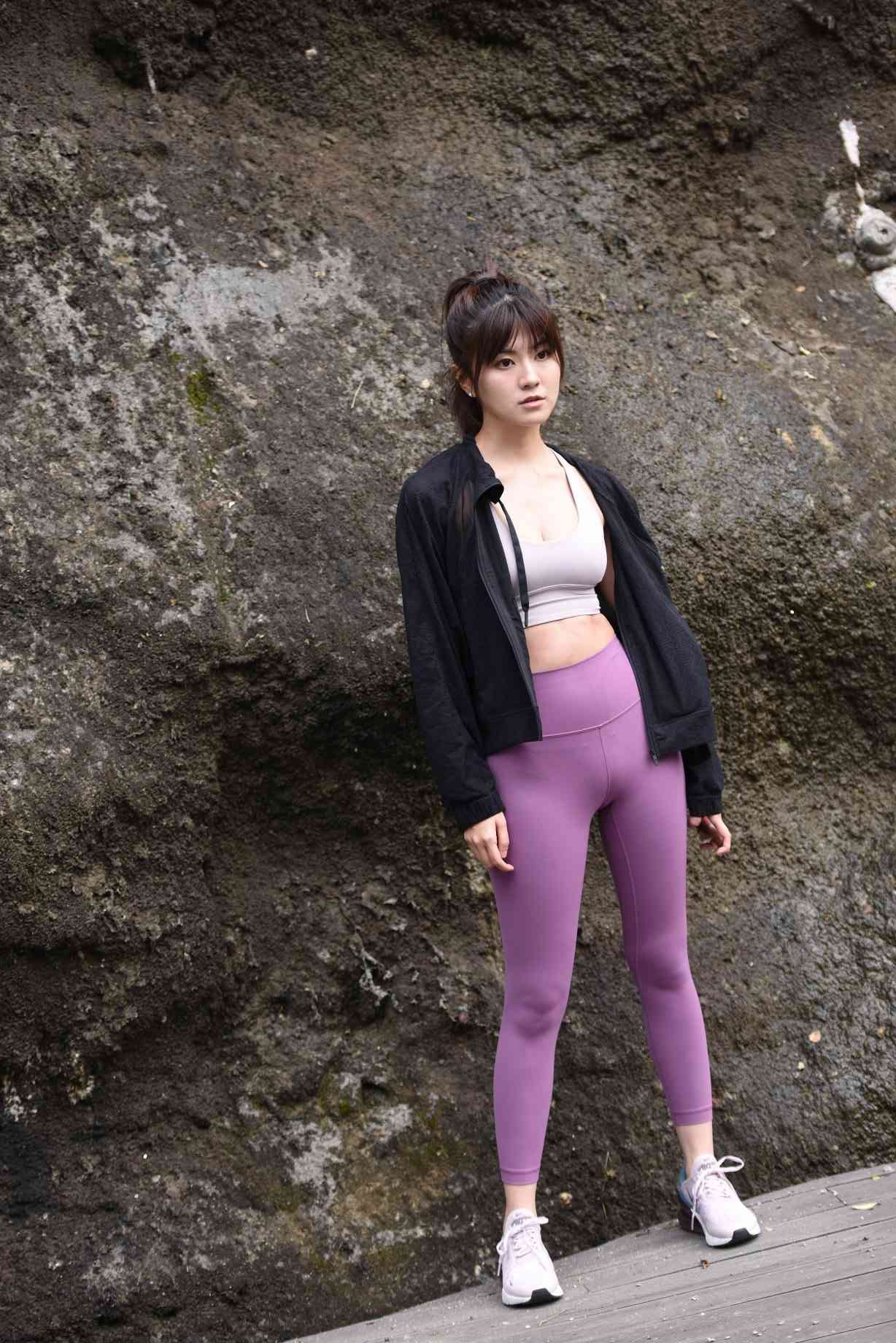 图片[3]-香芋色瑜伽裤高马尾女孩【111P】04039-开心图库