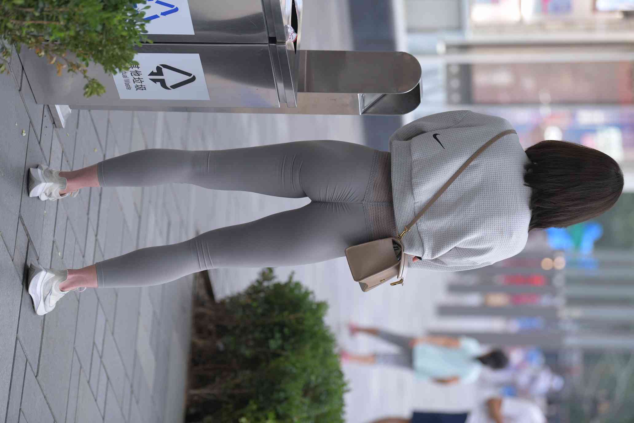 图片[4]-身材很好的短发瑜伽裤姑娘【157P】04015-开心图库