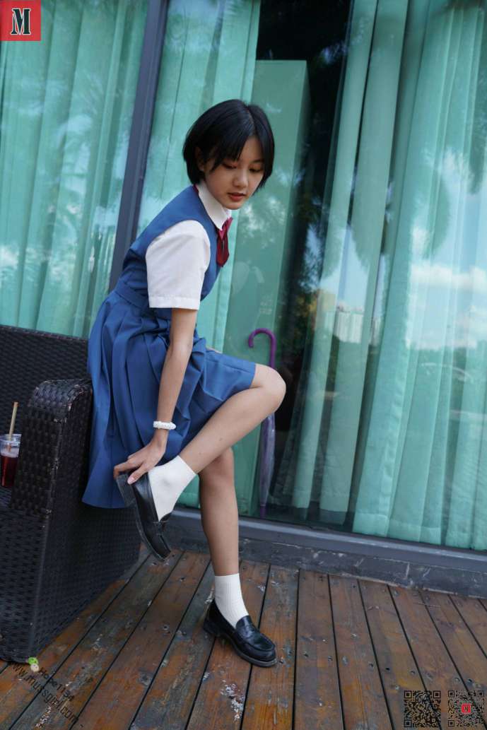 图片[6]-一副学生模样的短发姑娘【112P】20023-开心图库