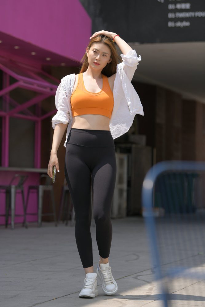 自信的瑜伽裤女孩J3670 712P-14.9GB-开心图库