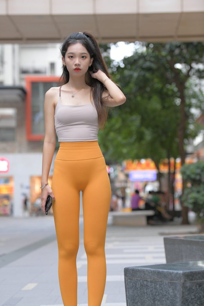 超级可爱的橘黄瑜伽裤女孩J3030 801P1V-28.0GB-开心图库