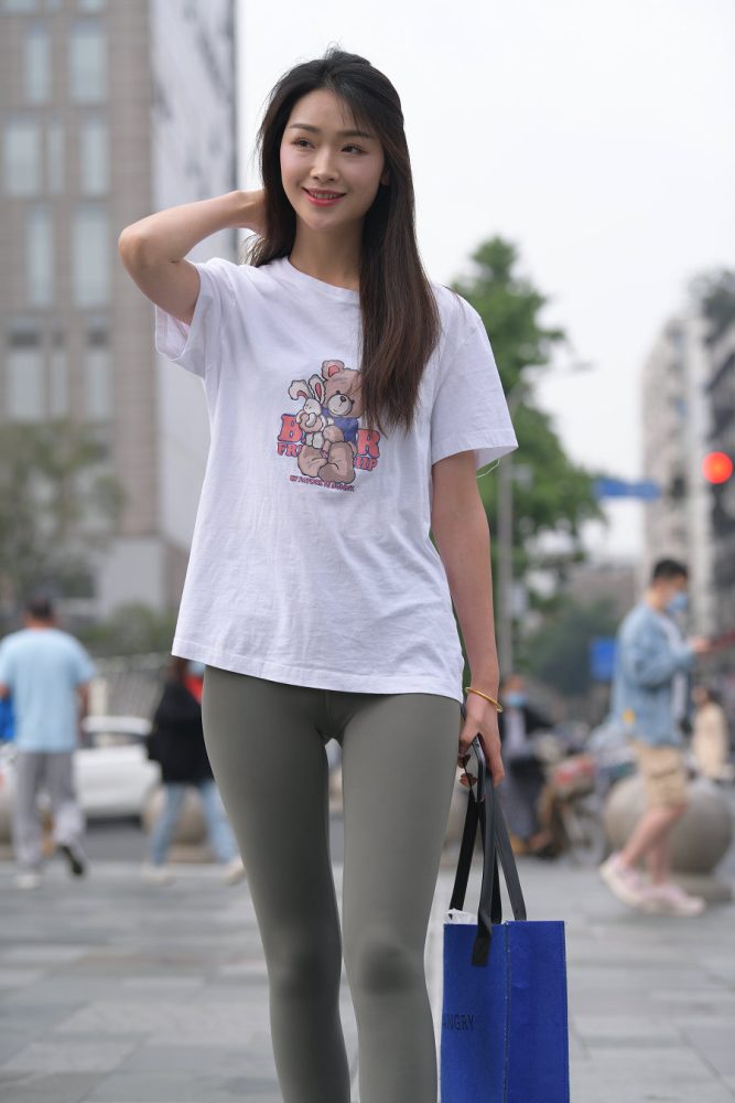 一身休闲装的瑜伽裤女孩J2961 709P1V-24.1GB-开心图库