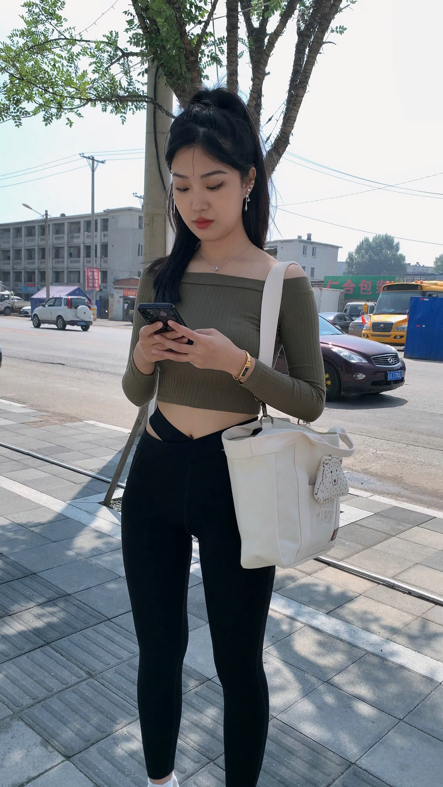 图片[1]-刚刚健身结束的高马尾瑜伽裤女孩J4111 MP4-8.97GB-开心图库