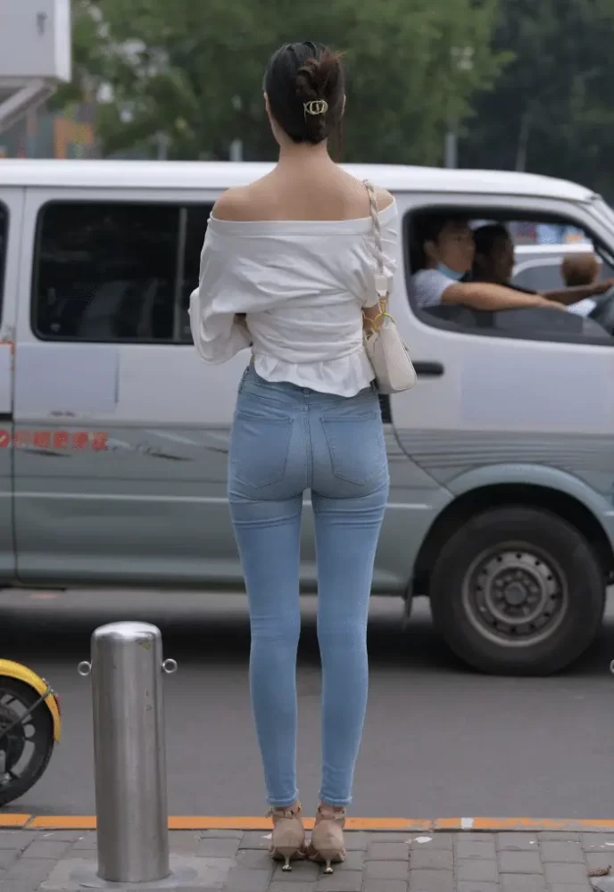 紧身牛仔裤优雅小女人J2238 322P1V-14.1GB-开心图库