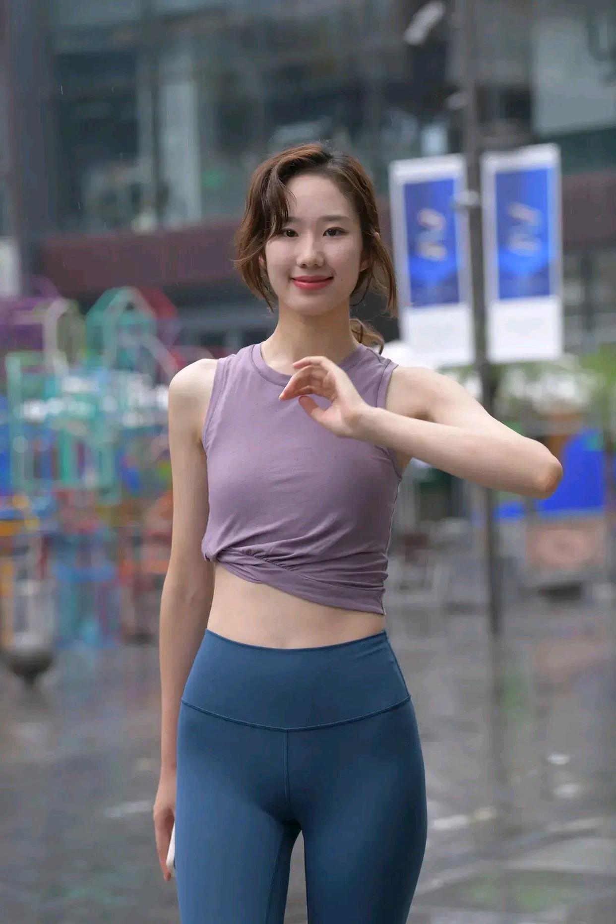 图片[2]-像刘亦菲的蓝色瑜伽裤姑娘J2234 552P1V-20.5GB-开心图库