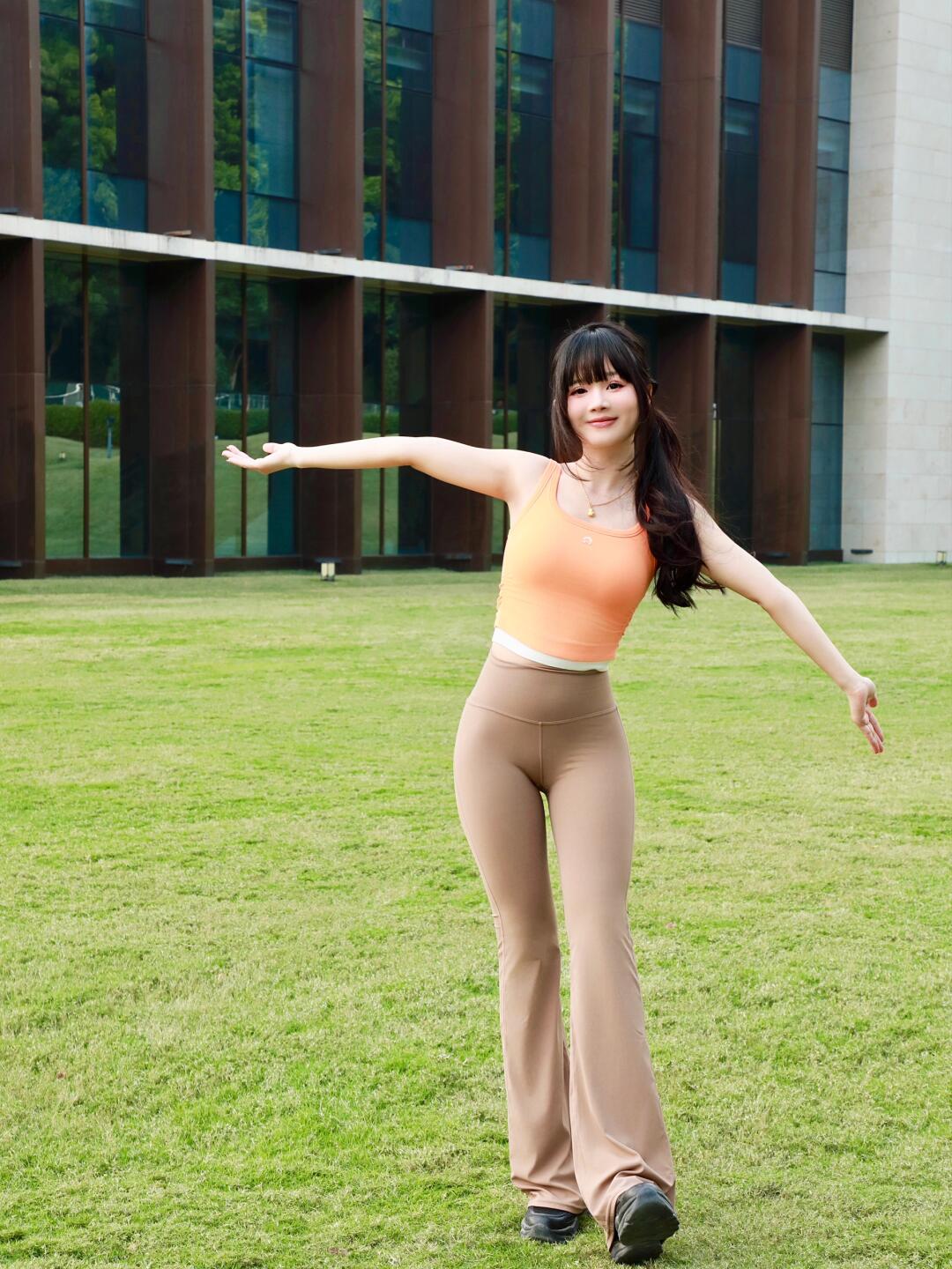 图片[4]-喜欢瑜伽的阳光快乐女孩【135P】04042-开心图库