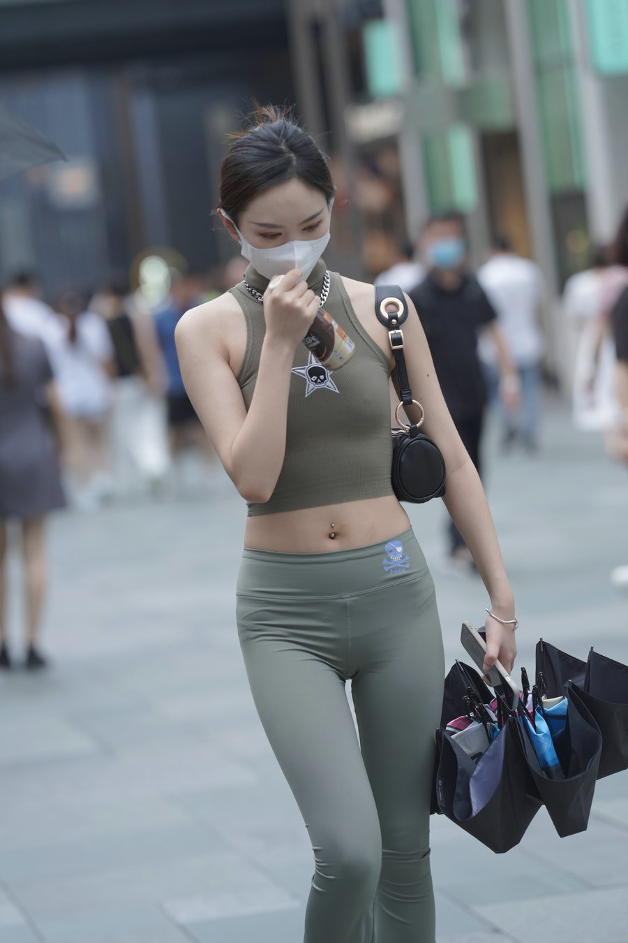 图片[1]-戴口罩的瑜伽裤小女人J3557 133P-1.43GB-开心图库