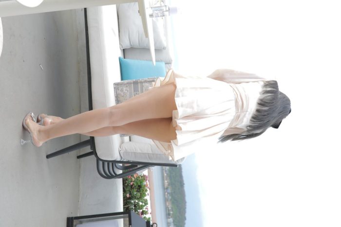 戴黑色蝴蝶结的长发女孩【369P】00027-开心图库