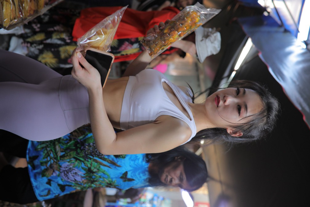 图片[6]-逛街的马尾辫瑜伽老师【556P】00016-开心图库