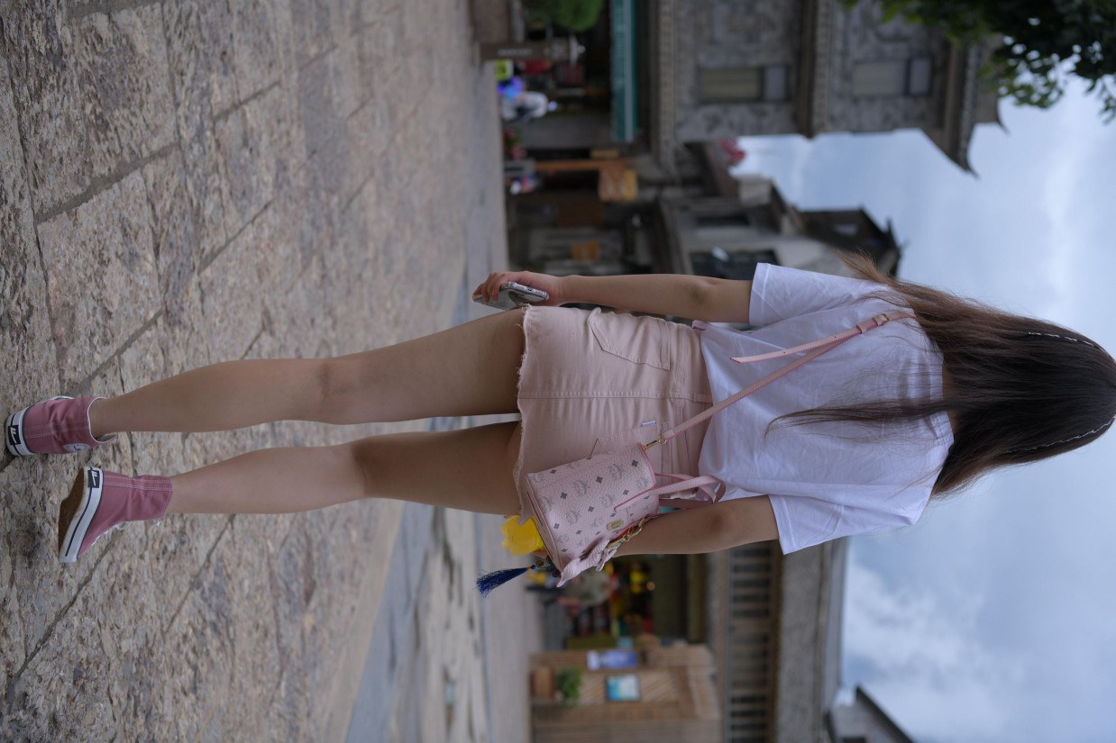 图片[8]-非常清纯甜美的短裙姑娘在逛街【458P】00052-开心图库