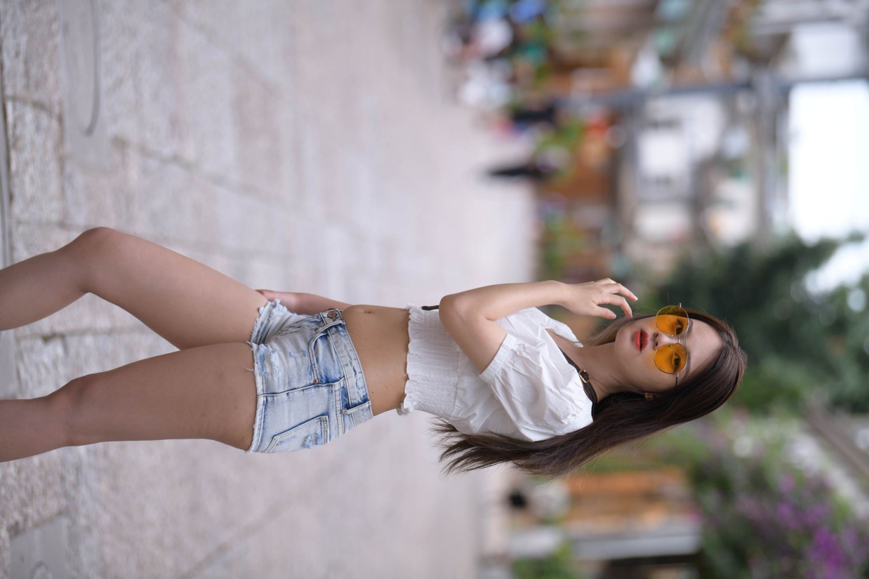 图片[4]-戴太阳镜的牛仔短裤紧身牛仔MM【167P】00021-开心图库