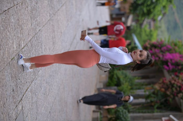 橙色瑜伽裤的高马尾姑娘【615P】00051-开心图库