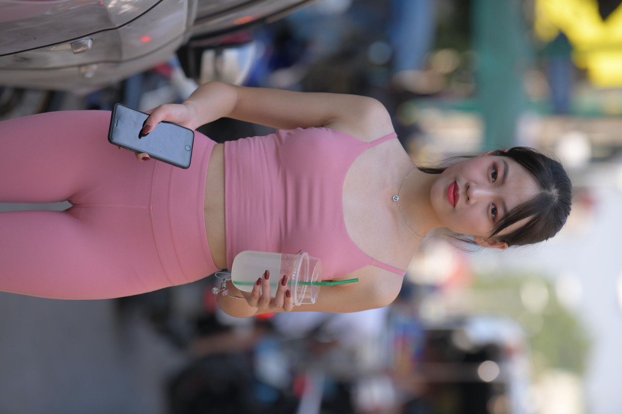 图片[5]-粉色的甜美瑜伽裤女孩在逛街【372P】00057-开心图库