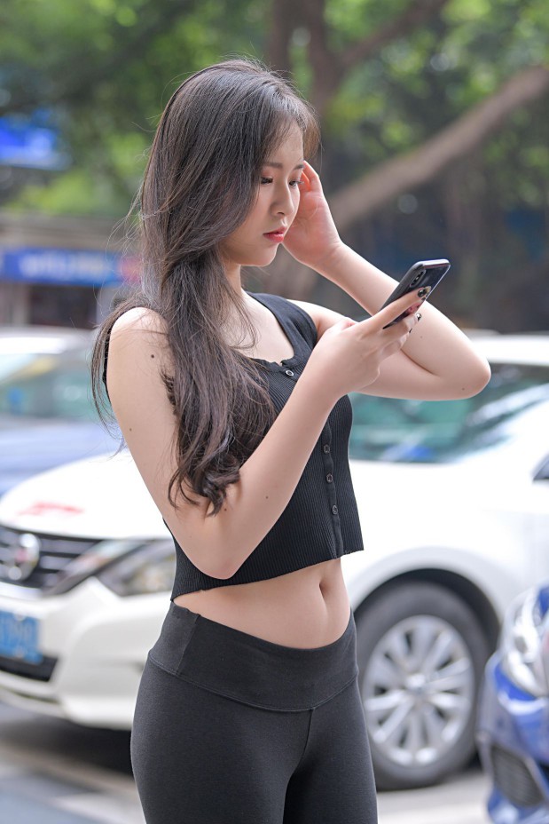 图片[5]-喝奶茶的黑色瑜伽裤长发姑娘【376P】00055-开心图库