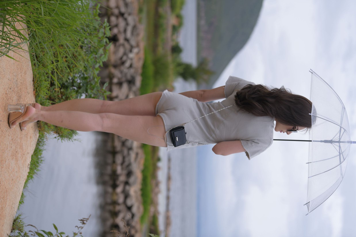 图片[6]-在海边开跑车的连衣短裤女孩【390P】00030-开心图库