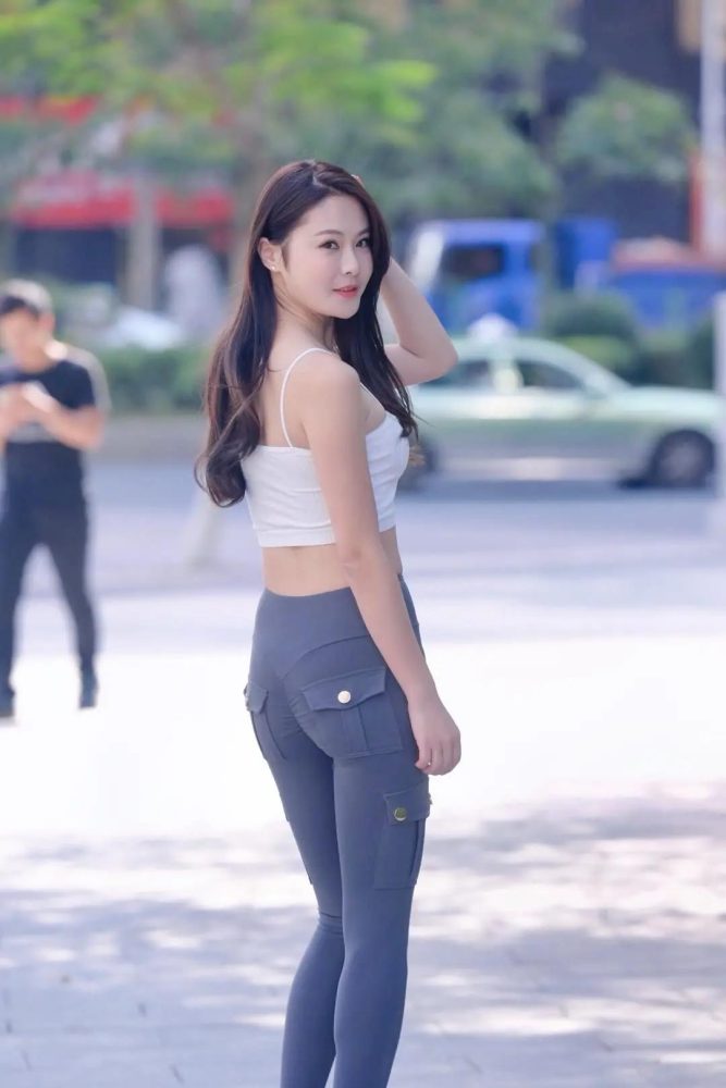 紧身牛仔裤小女人 J1746 562P-12.8GB-开心图库