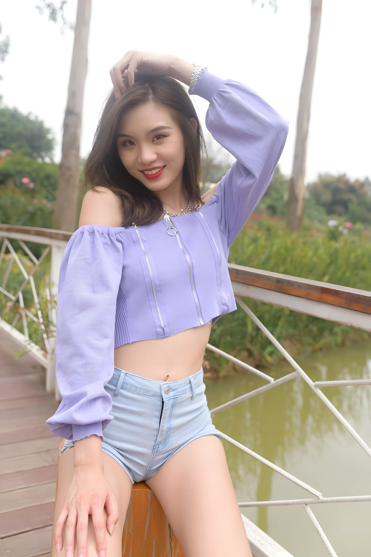 图片[5]-紫色真的很有韵味搭配牛仔热裤-开心图库